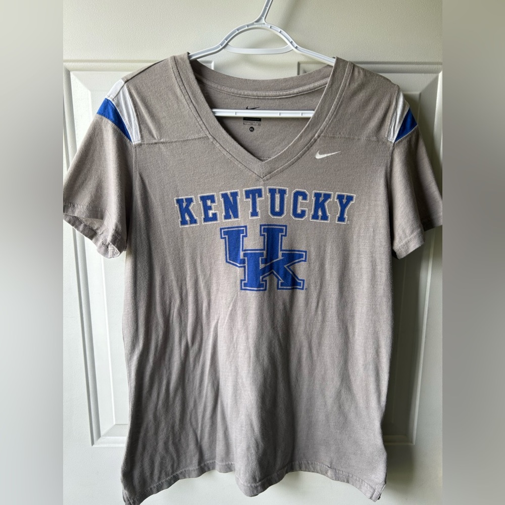 University of Kentucky Nike shirt